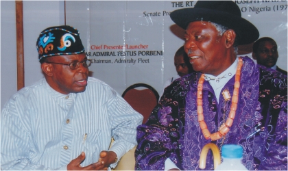 Pioneer Military Governor of Old Rivers State and Amanayanbo of Twon Brass, King Alfred Diete-Spiff (right) with former Military Administrator of Rivers State, Group Capt Sam Ewang (rtd) at the public presentation of King Diete Spiff ‘s biography in Port Harcourt, yesterday.