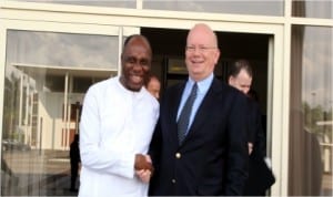 Rivers State Governor, Rt. Hon. Chibuike Rotimi Amaechi (left), in a warm handshake with the United States Ambassador to Nigeria, James F. Enwistle, when the Ambassador visited him in Port Harcourt over the weekend.