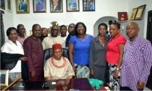 Grand Patron, Nigeria Union of Journalists (NUJ), Rivers State Council, Oba of Ogbaland, His Eminence Sir, Dr. Chukumela Nnam Obi II (sitting), with the Rivers State executives of NUJ,  during a courtesy visit to the palace of the monarch in Omoku, recently.                      		         Photo: Nwiueh Donatus Ken